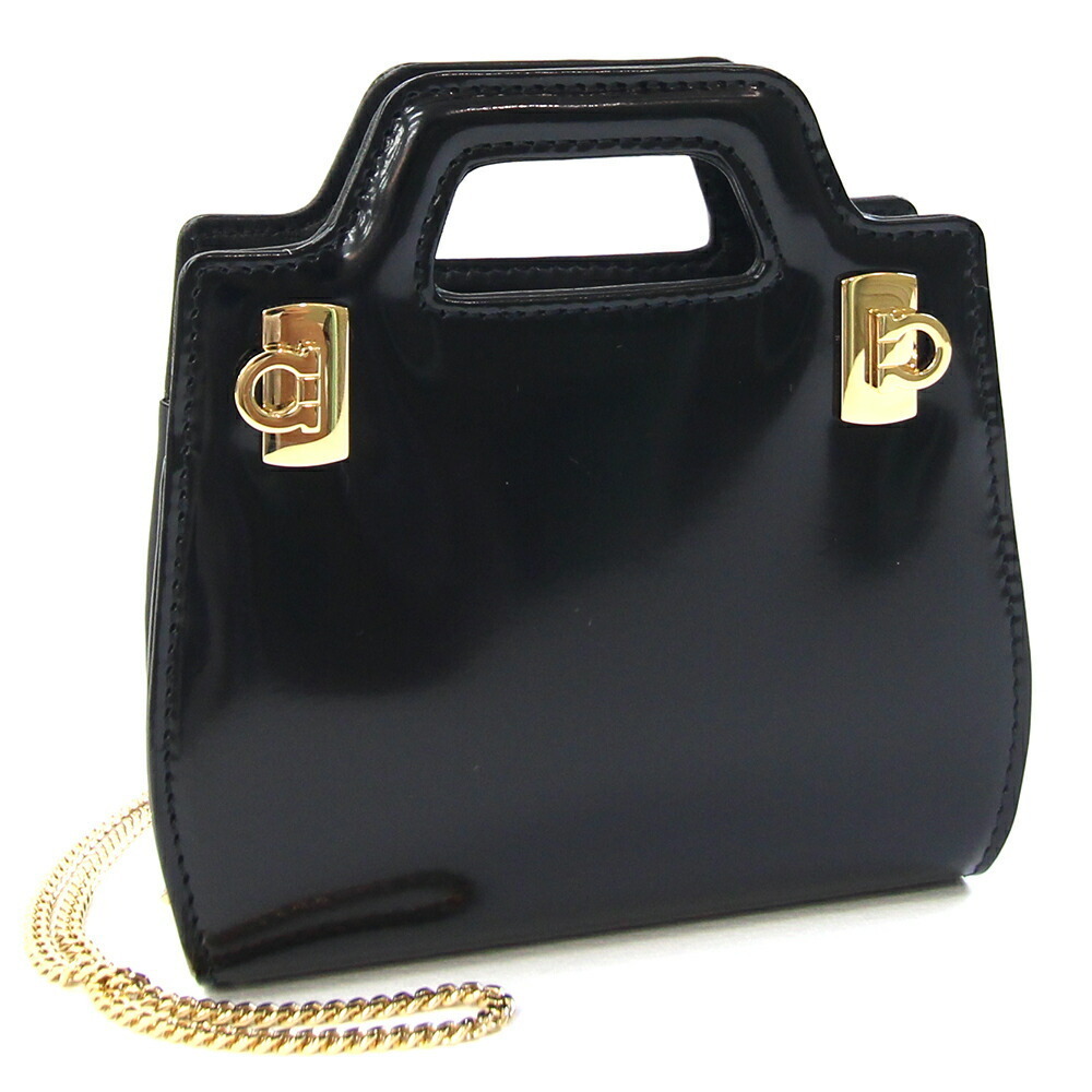 Salvatore Ferragamo Gancini Wanda Black Chain Shoulder Bag